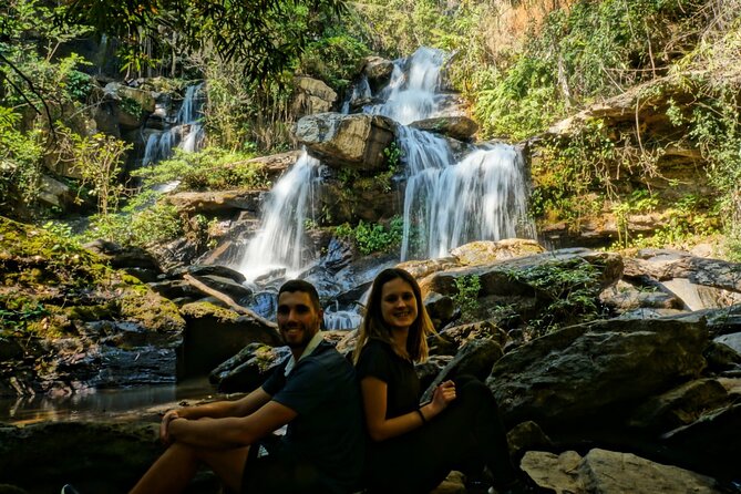 2 Days Hiking Tour in Chiang Mai - Chiang Mai jungle hiking with a Karen overnight: what this trip really feels like