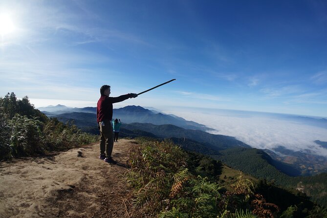 2- Days in Doi Inthanon National Park - Sunrise at Doi Inthanon: 5:50 a.m. for Clouds Over the Mountains