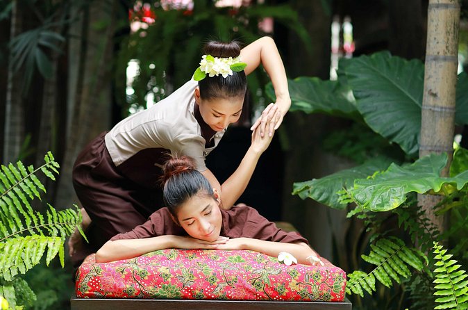2 Hour Siam Herbal Luxury Spa Package at Fah Lanna Spa - Old City branch - Practical details that affect your comfort (and your schedule)