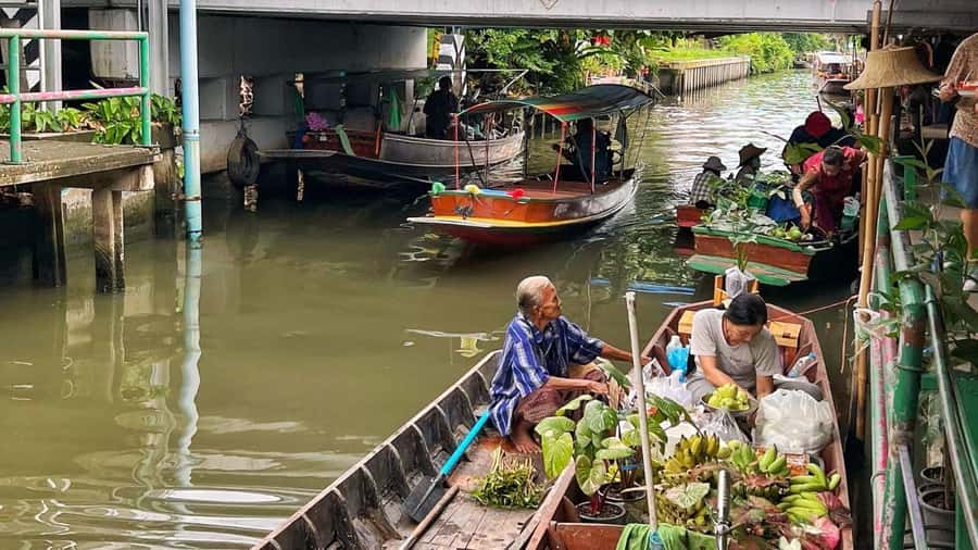 3 Hrs Private boat Tour Bangkok Floating Market by Flat Boat - Key things to know before you go