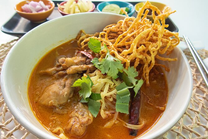 4 Corners of Thailand: A Taste Sensation Food Tour in Hua Hin - Stop 2: Royal Thai cuisine in a separate 45-minute taste session