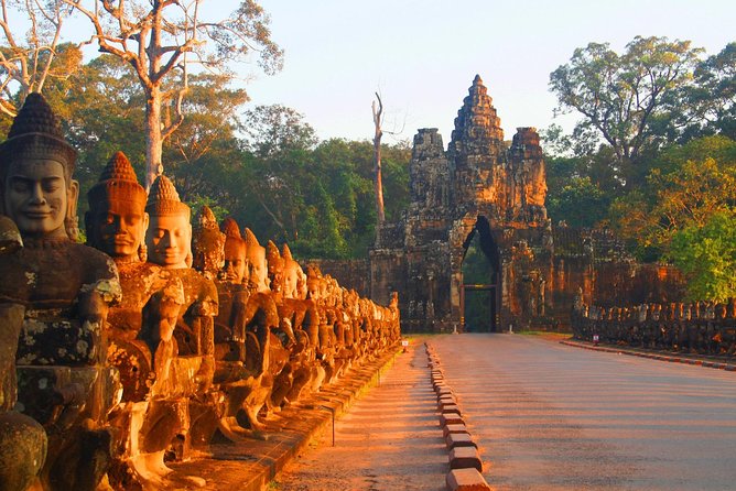 4 Days Expedition From Bangkok to Angkor Wat - Crossing at Poi Pet: visa paperwork you must get right