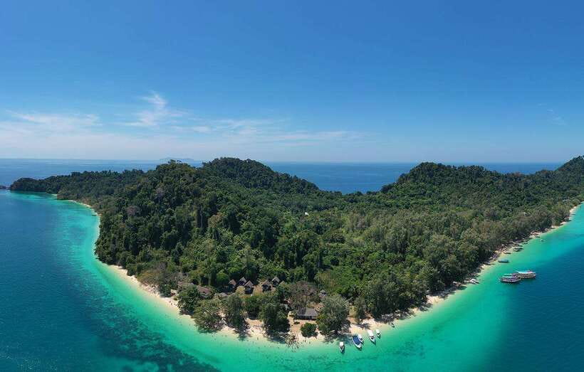 4-Island Tour from Koh Lanta to Koh Kradan with Beach Lunch - Ko Mook and the Emerald Cave: the tunnel swim that people remember