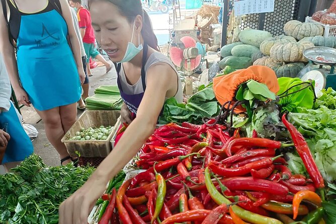 6-Hour Akha Tribe Culture and Cooking Class in Chiang Mai - Getting hands-on: how the class usually feels minute by minute