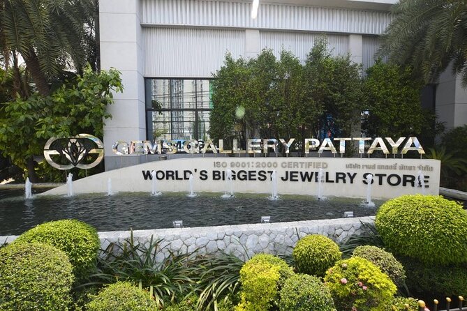 6 Hour Private Selfie City Tour in the Landmark of Pattaya - Stop 4: Pattaya City Sign viewpoint (Khao Pattaya View Point) over the Gulf