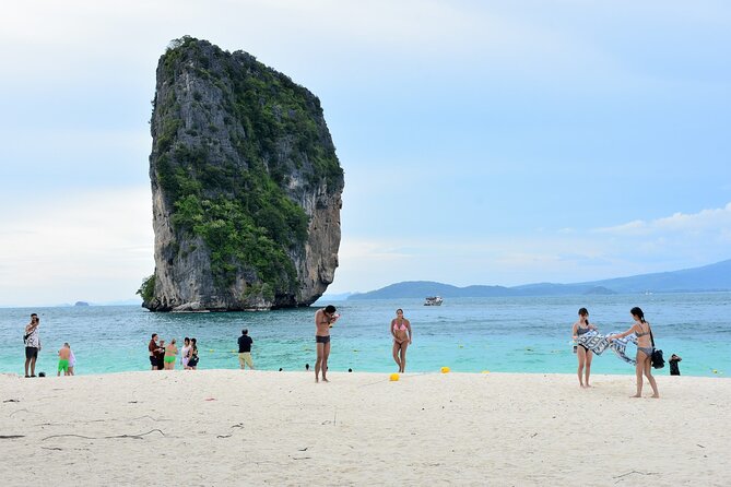 7 Islands Sunset Tour with Buffet Dinner & Night Snorkeling - Tup and Mor sandbar: the low-tide payoff