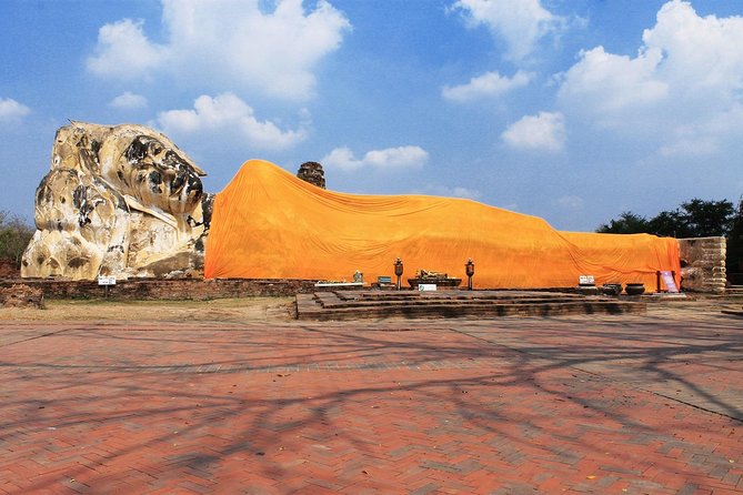 A Day in Ayutthaya: Private 5 UNESCO Temples Tour From Bangkok - Wat Mahathat: Buddha Relics and the Spiritual Center