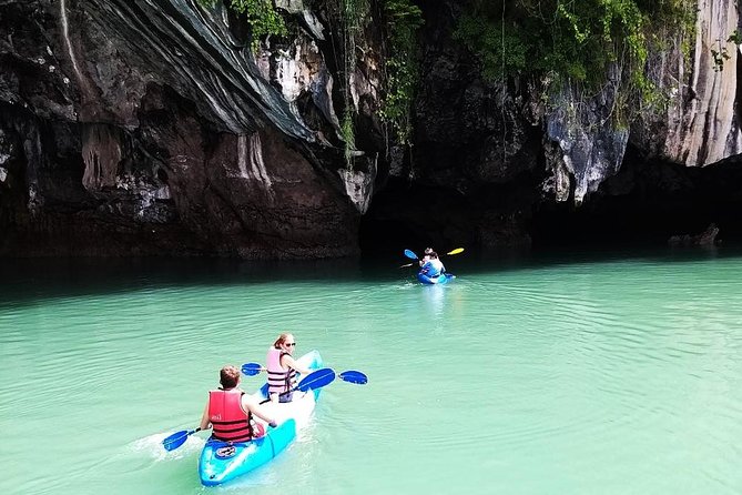 A full day exploring kayaking 3 islands (Talabeng sea cave) - Pickup, Longtail Boats, and Getting to the Islands