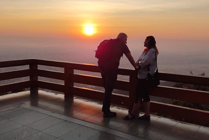 A must: Serene Sunrise, temple at dawn to beat the crowd & Alms to monks - Key Points You’ll Feel in Real Life