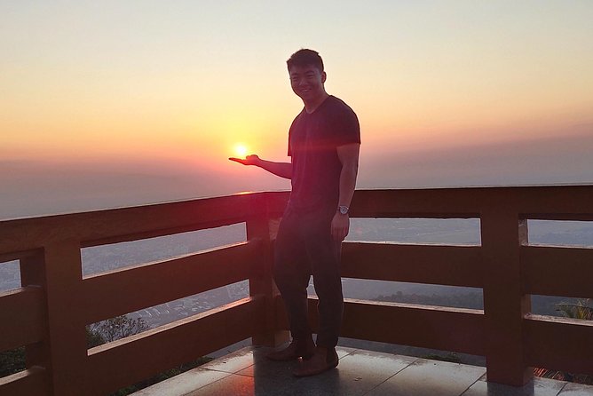 A must: Serene Sunrise, temple at dawn to beat the crowd & Alms to monks - Small Group Size and Hotel Pickup: Why the Morning Feels Easier