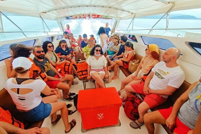 All Inclusive Full-Day Tour Phi Phi Islands from Phuket - Group size and boat reality: getting a seat without losing your day