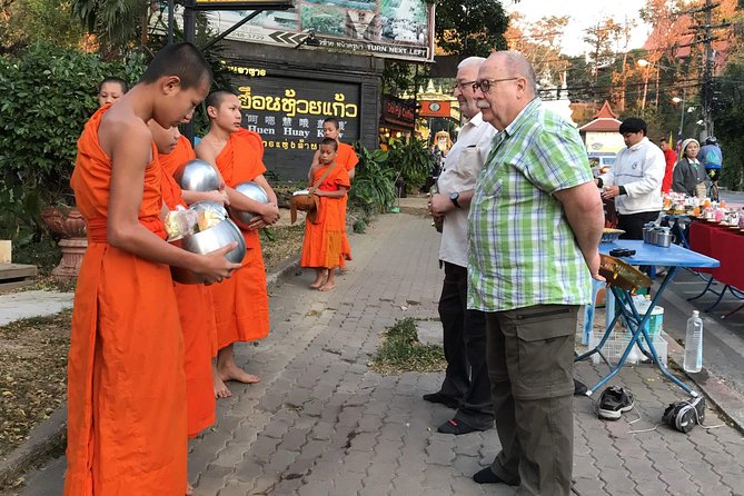 Alms and Wat Phra That Doi Suthep Private Chiang Mai Tour - What to wear and how to prepare (so the day feels easy)