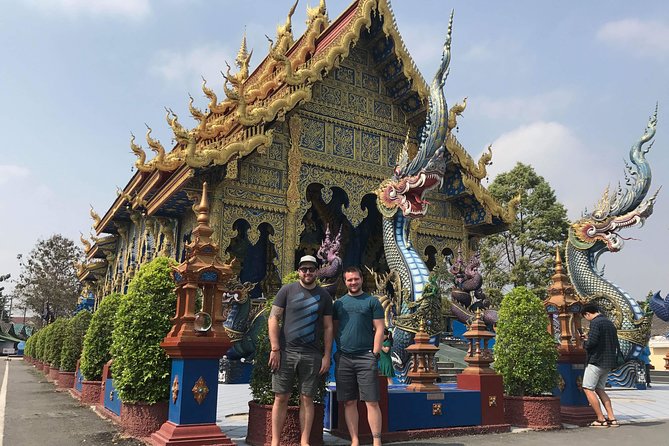 Amazing Private Tour in the Nothern (3 days 2 night ) - Chiang Rai’s signature temples: White Temple and Blue Temple stops