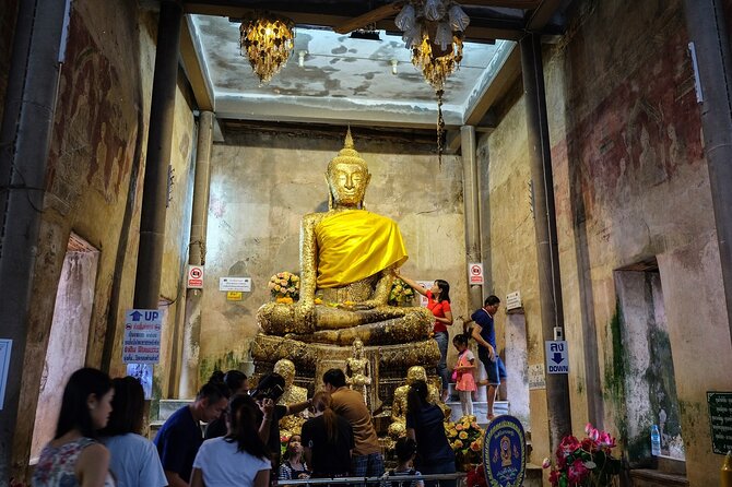 Amphawa Floating & Maeklong Railway Train Market (Small Group) - Who should book this day trip, and who should skip it