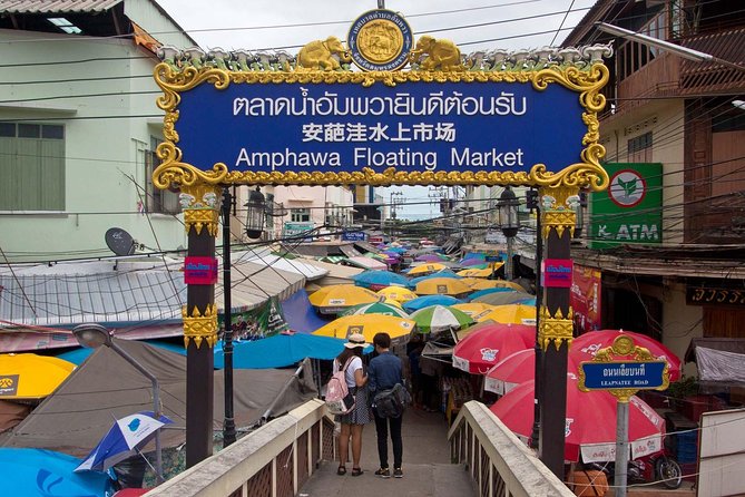 Amphawa Floating Market Tour with Maeklong Railway Market (SHA Plus) - Language Options and the Group-Only Format