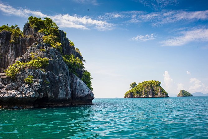 Angthong 42 Islands Tour Small Group Maximum Of 16 Guests From Koh Samui - Lunch on Koh Phaluai: Real Thai Food, Not Just Snacks