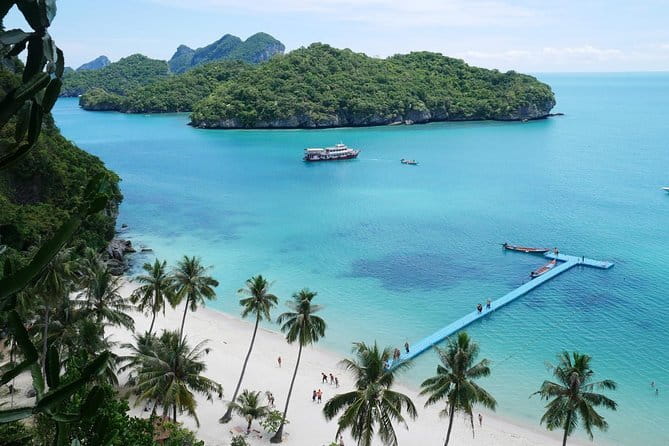 Angthong National Marine Park by Highsea Tour (Official) - Koh Wua Ta Lap: viewpoint trek, ladders, and those 42-island panoramas