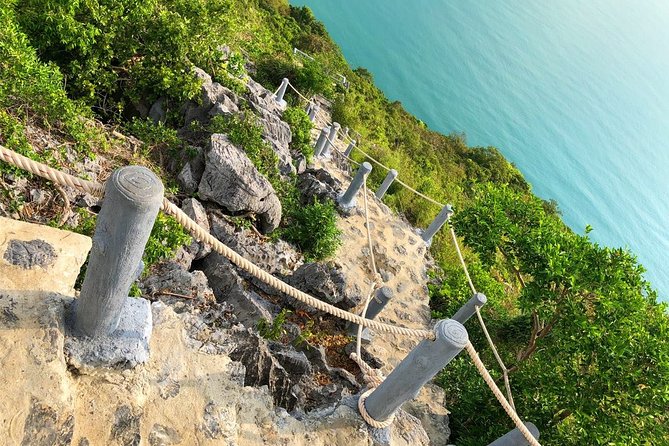 Angthong National Marine Park Tour By Big Boat From Koh Samui - Wua Ta Lap Island: Soft Sand and a Solid Beach Reset