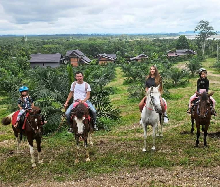 Ao Nang: Horse Riding Tour and kayaking clongrood - From Ao Nang to the stables: meeting your horse