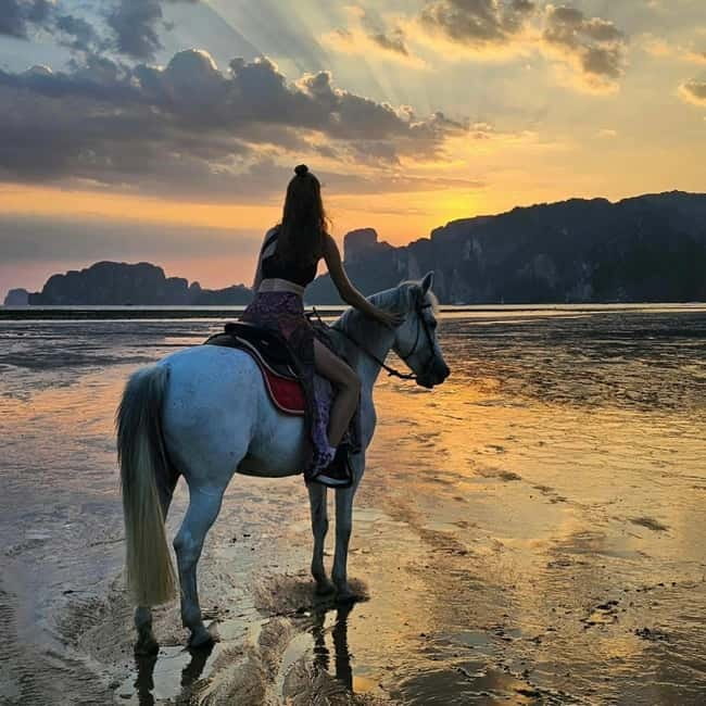 Ao Nang: Horse Riding Tour and kayaking clongrood - Kayaking at Khlong Rood: paddling in clear water, then swimming and jumping