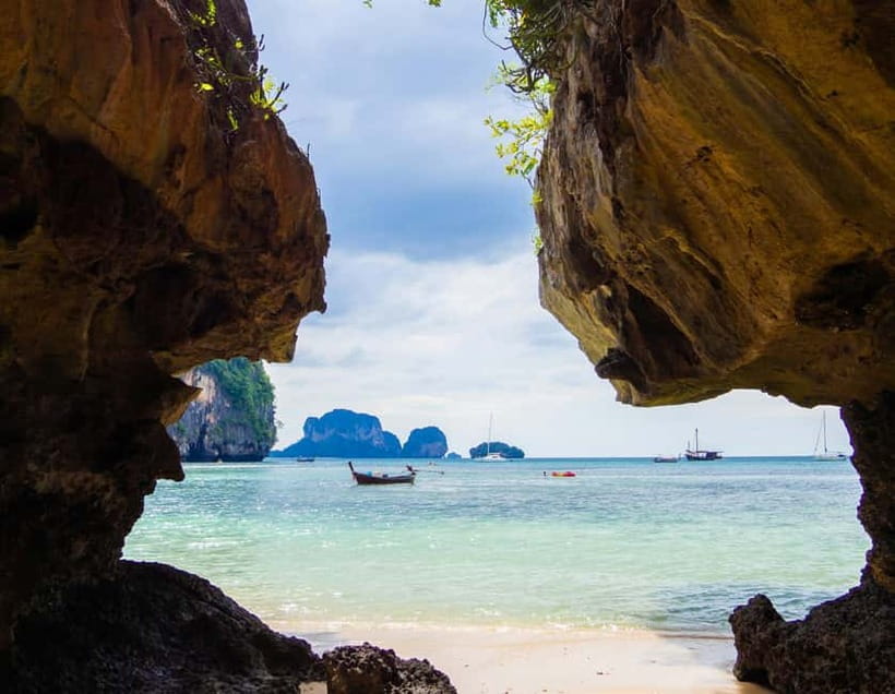 Ao Nang: Premium 4 Islands Snorkeling Tour by Speedboat - Poda Island: Thai buffet lunch and beach downtime