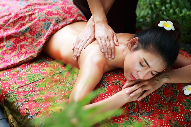 Aromatherpy Oil Massage at award winning Fah Lanna Spa - Old City Branch - Your 90-minute aromatherapy oil massage (and what to expect in real life)