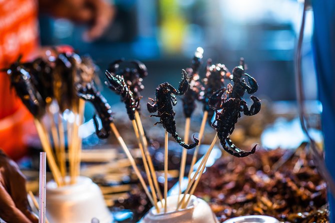 Authentic Street Food Tour in China Town Bangkok - The tasting route: Thai-Chinese bites, sweet and savory