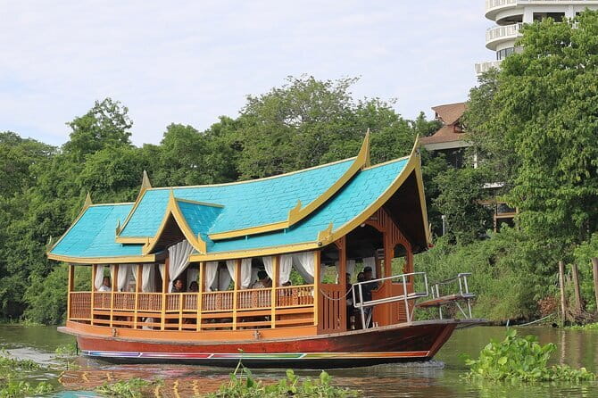 Ayutthaya Bicycle Tour with Scenic Boat Experience - How the Bike Day Turns Into a Boat Cruise