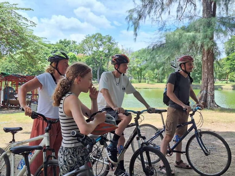 Ayutthaya: Colorful Slow Life Bicycle Tour with local guide. - Wat Ratchaburana optional stop, then Wat Phra Si Sanphet to close strong