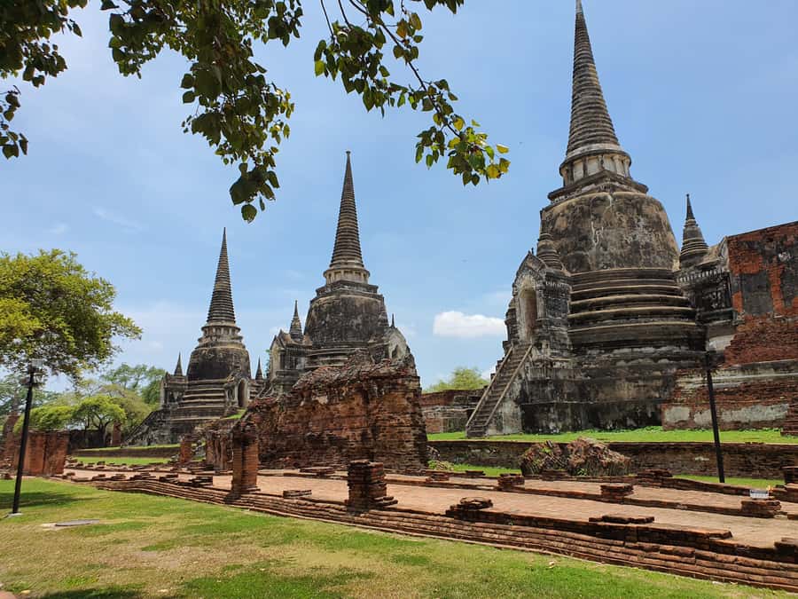 Ayutthaya Day Tour: Ancient Trade Route Temples River Cruise - How the guide makes a difference (Ramzy, George, Aunty Kuhn Sue, Mickey, Jun)