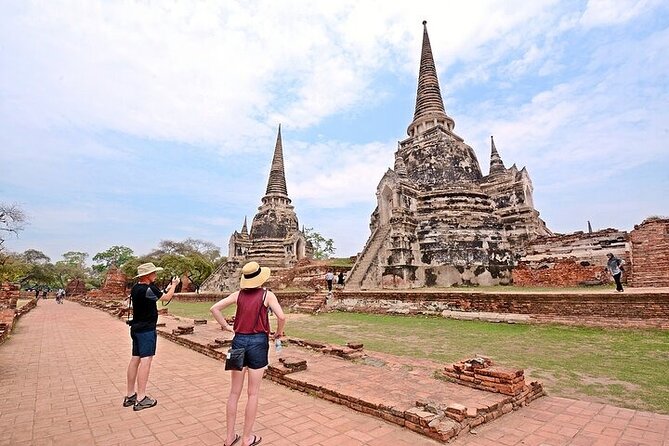 Ayutthaya Funky Frogy Tuk Tuk Experience With Famous Temple - How the day runs: pickup, timing, and a group that stays manageable