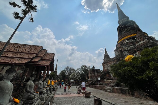 Ayutthaya Historical Old Capital day Tour from Bangkok - Wat Phu Khao Thong: the 50-meter Chedi view that helps you read the ruins