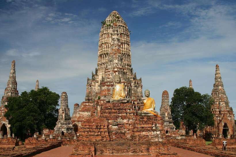 Ayutthaya Historical Park - Full-Day Private Temple Tour - Wat Mahathat: the banyan roots and the Buddha head