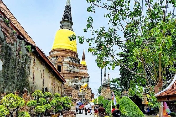 Ayutthaya Historical Park Private Car Service (No guide) - Wat Mahathat: The Tree-and-Buddha Photo That Everyone Wants