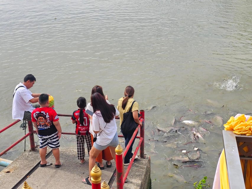 Ayutthaya: Private Boat Tour with Optional Temple Visits - Wat Chaiwatthanaram (UNESCO): the classic Ayutthaya view