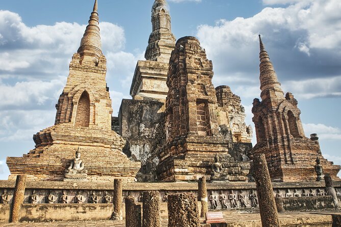 Ayutthaya Sunset Join Tour, Boat Ride, Famous Spot & Local Market - Wat Chaiwatthanaram in Late Afternoon: Where Sunset Photos Happen