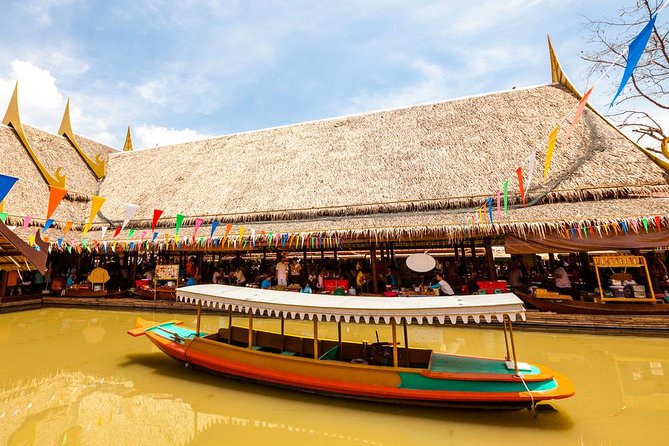 Ayutthaya Temples and Ayothaya Floating Market From Bangkok - Bang-In Summer Palace: the walk, the dress code, and access reality