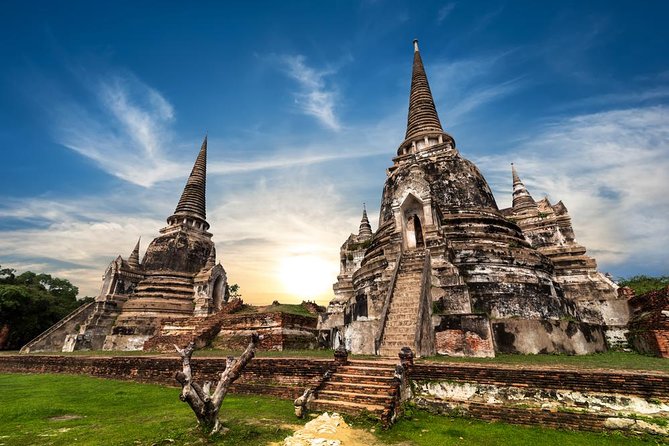 Ayutthaya Temples and Ayothaya Floating Market From Bangkok - Wat Yai Chaya Mongkol: starting with a real date (1357)