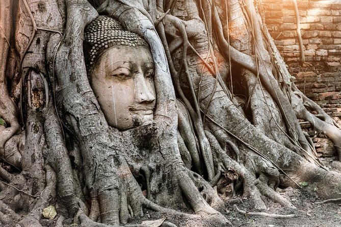Ayutthaya Temples and Ayothaya Floating Market From Bangkok - Ayothaya Floating Market: replica canal boat ride and what to expect