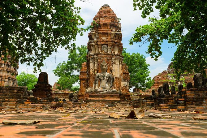 Ayutthaya Temples and Ayothaya Floating Market From Bangkok - Wat Phra Si Sanphet: the royal-palace temple highlight