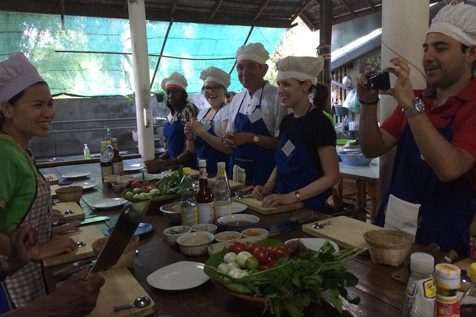 Baan Hongnual: Authentic Thai Cooking & Market Experience - Key things you’ll notice right away