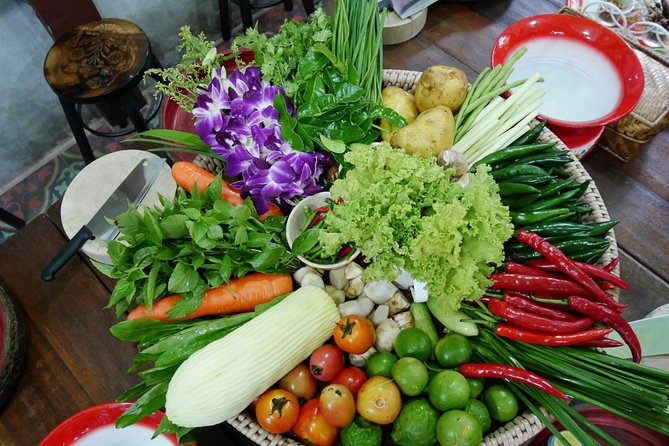 Baan Hongnual: Authentic Thai Cooking & Market Experience - Cooking with Chef Ae: hands-on instruction that keeps things moving
