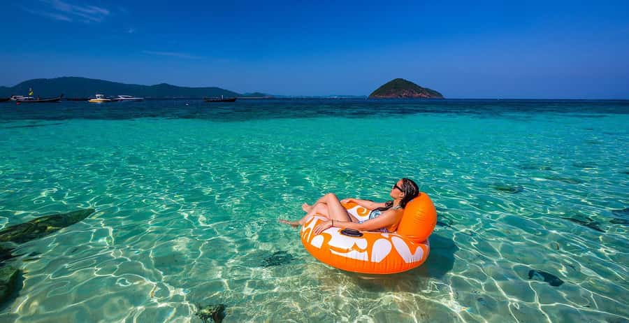 Banana Beach at Koh Hey: Phuket’s Speedboat Paradise - Getting started from Phuket: pickup timing and what to expect at Chalong Pier