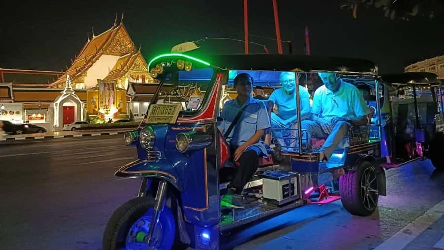 Bangkok Adventure Tuk Tuk Food Tour - Rooftop Views of Wat Arun: The Payoff After Street Food