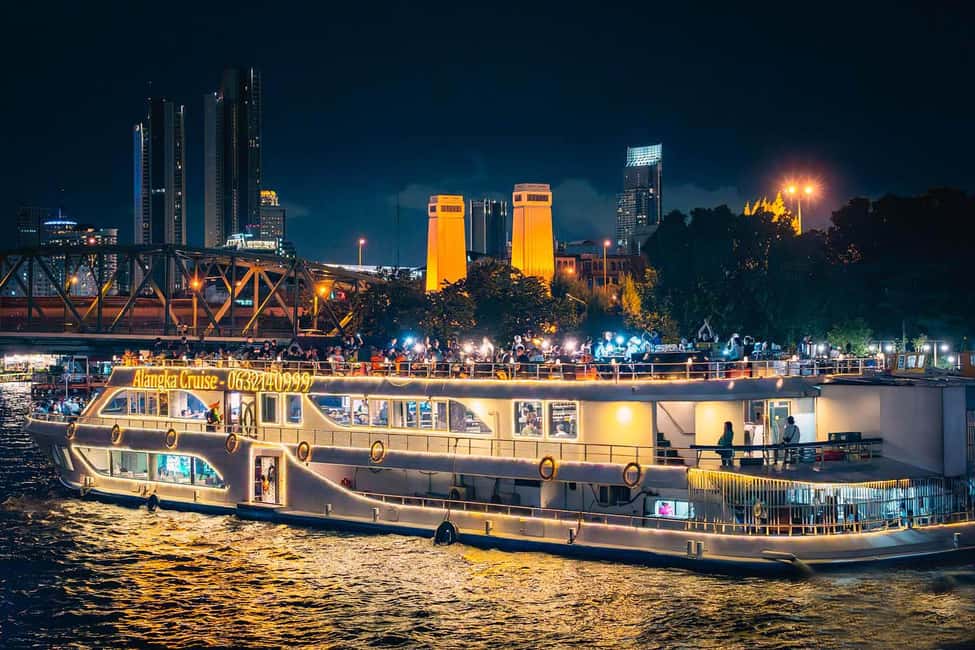 Bangkok: Alangka Chao Phraya River Dinner Cruise - Boarding at Icon Siam: fast, straightforward, and time sensitive