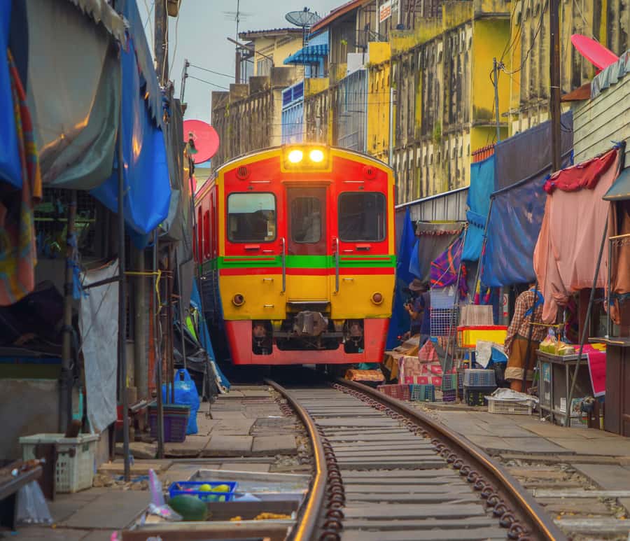 Bangkok: Amphawa Floating & Railway Markets Guided Day Tour - Key Things to Know Before You Go