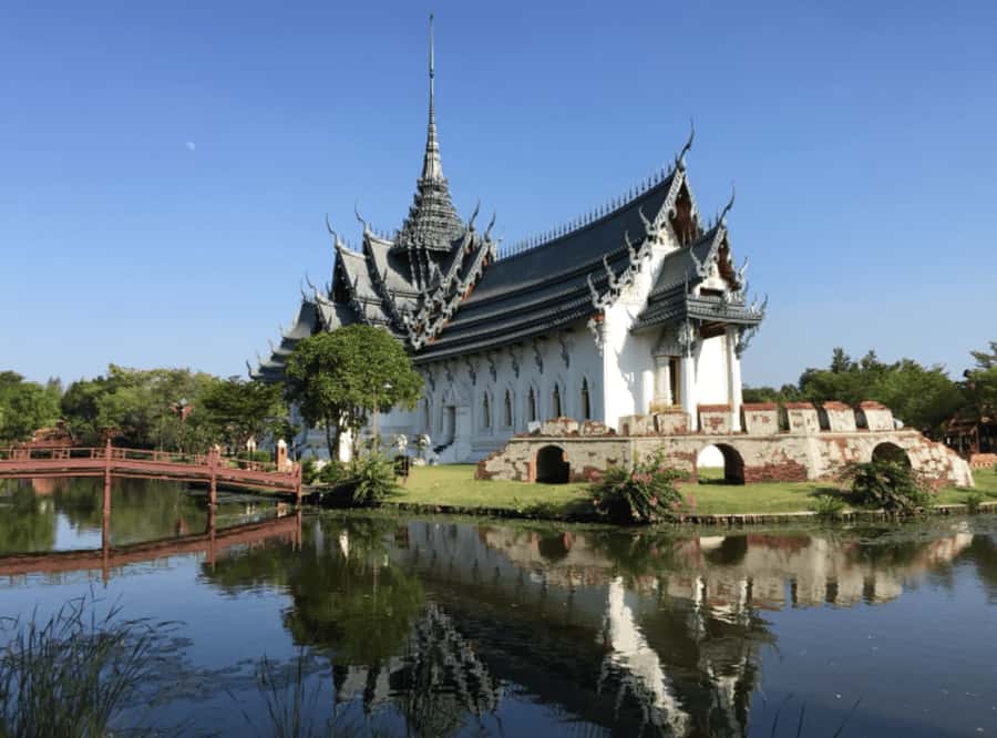 Bangkok: Ancient City Muang Boran and Erawan Museum Tour - From Hotel Pickup to Muang Boran: the Drive That Sets the Tone