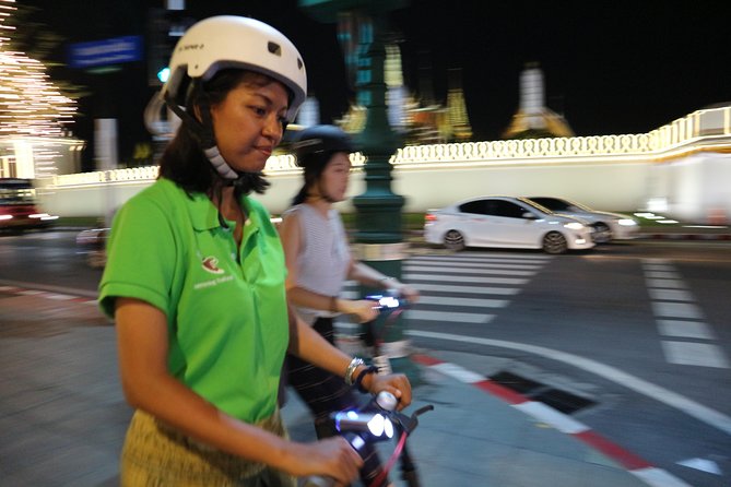 Bangkok at Night by Electric Scooter - Riding the Grand Palace area from outside (when it’s closed)