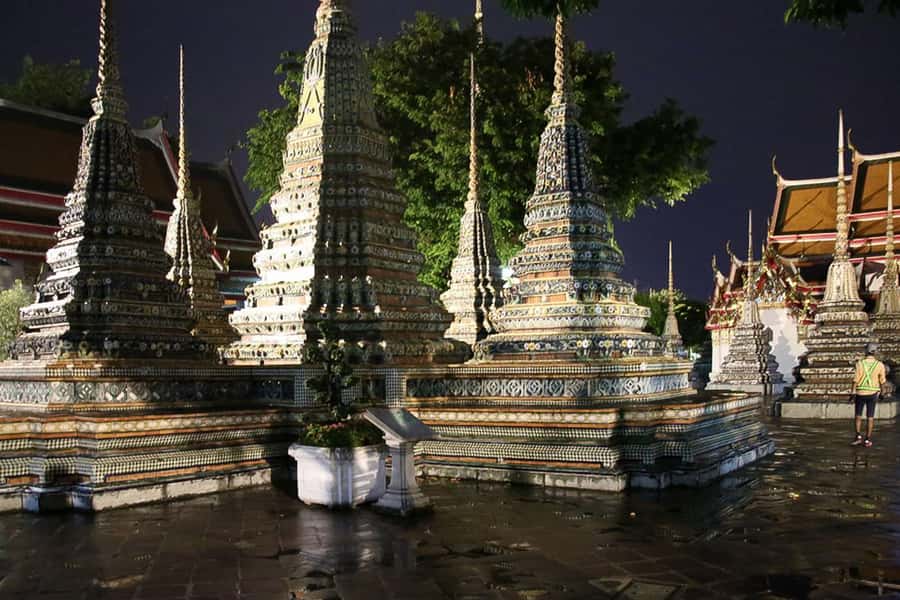 Bangkok at Sunset 5-Hour Bike Tour - The food market stop: where you learn by doing
