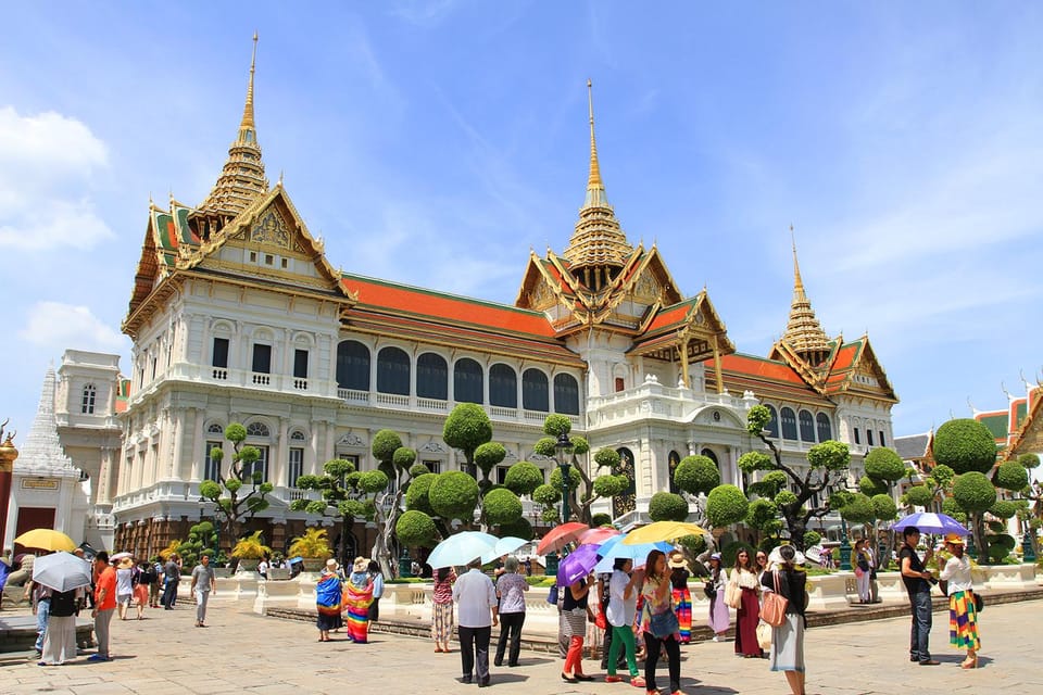 Bangkok: Audio guides for Bangkok, Ayutthaya & Chiang Mai - Chiang Rai: White Temple, Black House, Golden Triangle, and the city